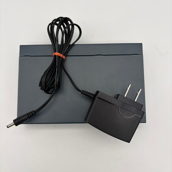 TP-Link TL-SG108 8-Port Gigabit Desktop Switch 5V 0.6A Used - Picture 4 of 7